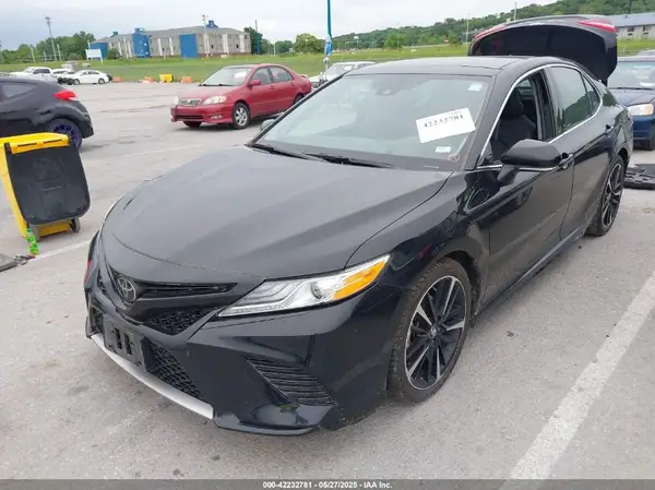 4T1KZ1AK3LU037668 2020 TOYOTA CAMRY - Image 2