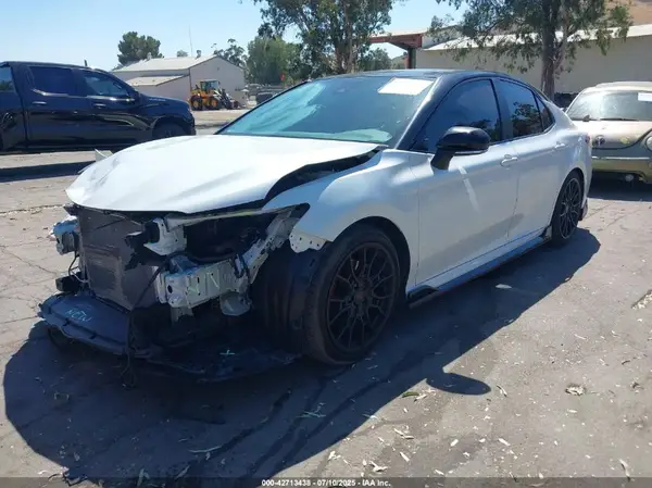 4T1KZ1AK3MU049885 2021 TOYOTA CAMRY - Image 2