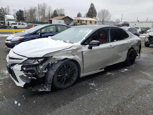 4T1KZ1AK3MU051961 2021 TOYOTA CAMRY - Image 1
