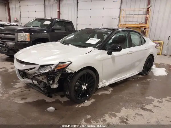 4T1KZ1AK3MU055637 2021 TOYOTA CAMRY - Image 2