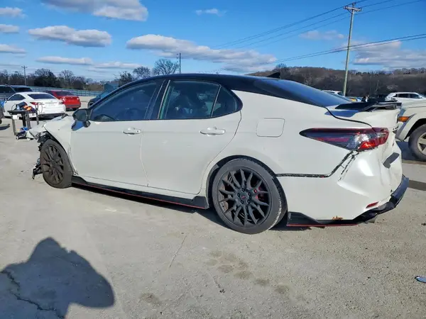 4T1KZ1AK3MU056061 2021 TOYOTA CAMRY - Image 2