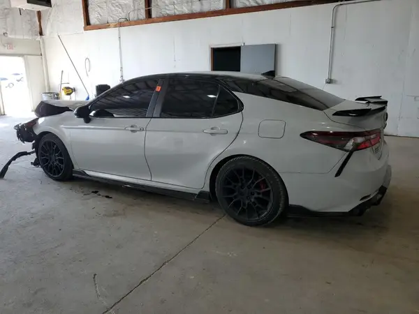 4T1KZ1AK3MU057551 2021 TOYOTA CAMRY - Image 2