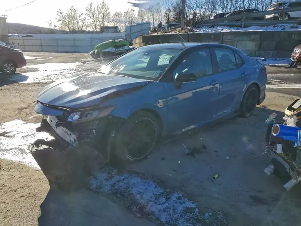 4T1KZ1AK3NU061066 2022 TOYOTA CAMRY - Image 1