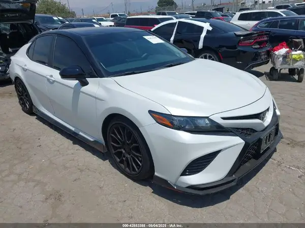 4T1KZ1AK3NU064436 2022 TOYOTA CAMRY - Image 1