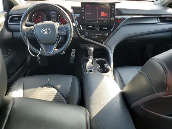 4T1KZ1AK3NU064808 2022 TOYOTA CAMRY - Image 8