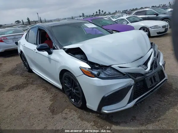 4T1KZ1AK3NU068552 2022 TOYOTA CAMRY - Image 1