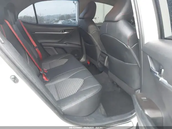4T1KZ1AK3NU069359 2022 TOYOTA CAMRY - Image 8