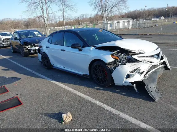 4T1KZ1AK3PU072748 2023 TOYOTA CAMRY - Image 1