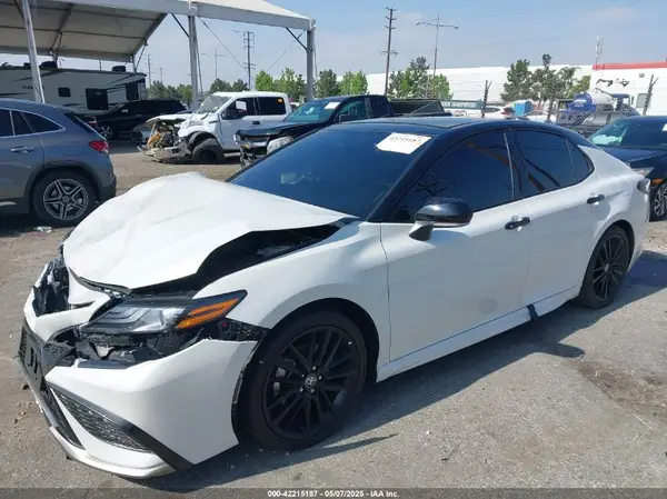 4T1KZ1AK3RU092341 2024 TOYOTA CAMRY - Image 2
