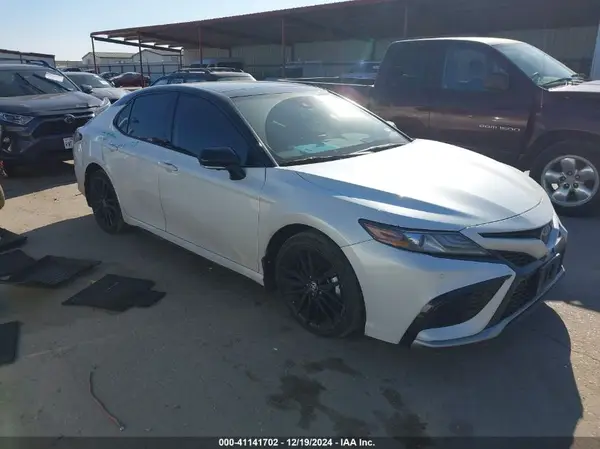 4T1KZ1AK3RU093652 2024 TOYOTA CAMRY - Image 1