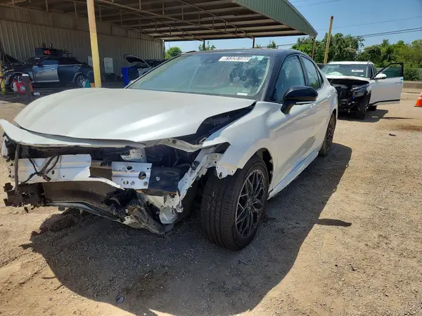4T1KZ1AK3RU097040 2024 TOYOTA CAMRY - Image 1