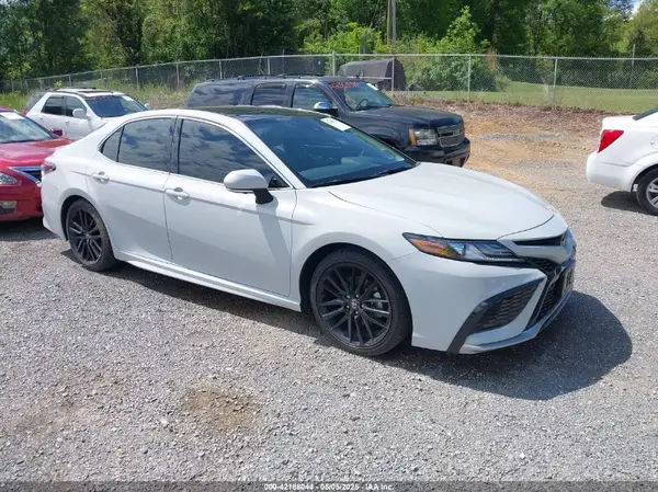 4T1KZ1AK3RU097183 2024 TOYOTA CAMRY - Image 1