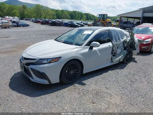 4T1KZ1AK3RU097183 2024 TOYOTA CAMRY - Image 2