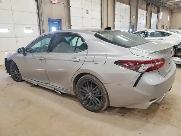 4T1KZ1AK3RU098818 2024 TOYOTA CAMRY - Image 2