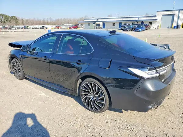 4T1KZ1AK3RU098883 2024 TOYOTA CAMRY - Image 2