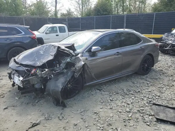 4T1KZ1AK3RU099516 2024 TOYOTA CAMRY - Image 1
