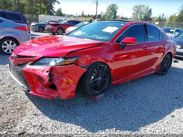 4T1KZ1AK3RU104018 2024 TOYOTA CAMRY - Image 2