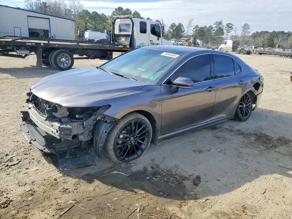 4T1KZ1AK3RU104097 2024 TOYOTA CAMRY - Image 1