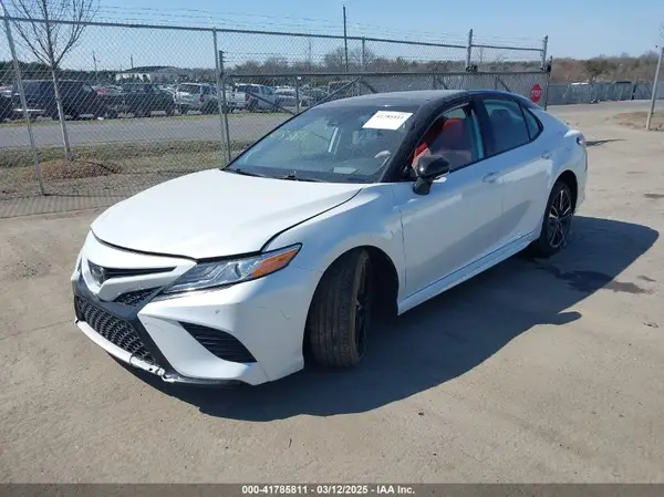 4T1KZ1AK4LU033256 2020 TOYOTA CAMRY - Image 2