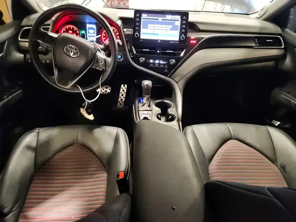 4T1KZ1AK4MU049085 2021 TOYOTA CAMRY - Image 8