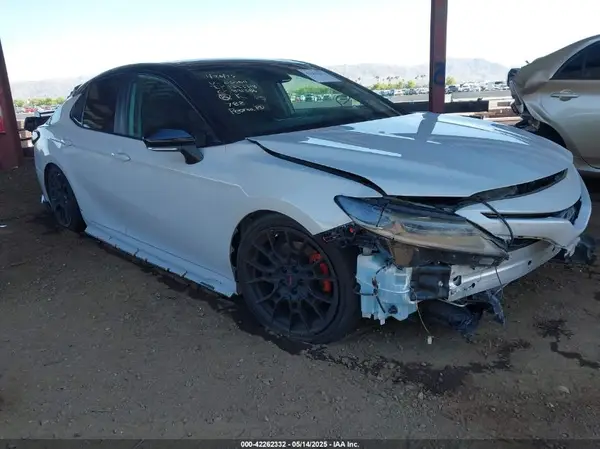4T1KZ1AK4MU050611 2021 TOYOTA CAMRY - Image 1