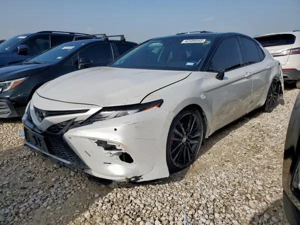4T1KZ1AK4MU054030 2021 TOYOTA CAMRY - Image 1