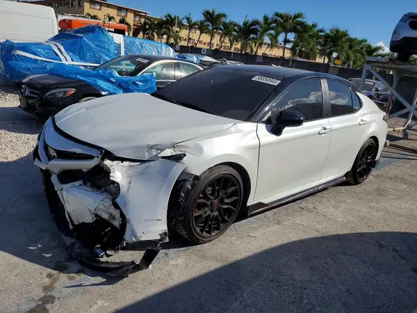 4T1KZ1AK4MU054528 2021 TOYOTA CAMRY - Image 1