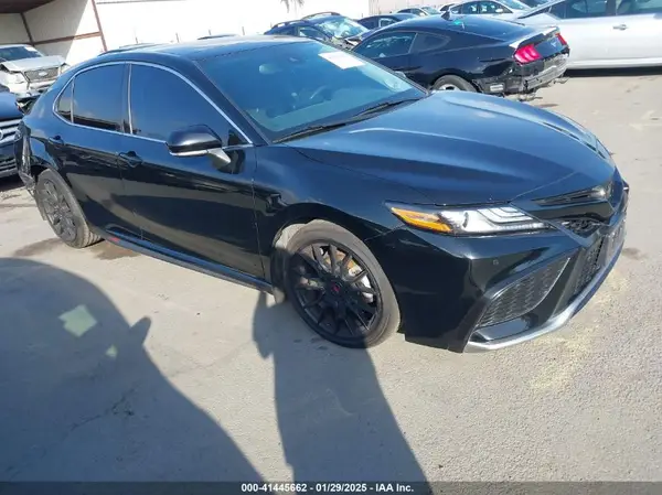 4T1KZ1AK4MU058885 2021 TOYOTA CAMRY - Image 1