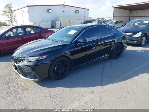 4T1KZ1AK4MU058885 2021 TOYOTA CAMRY - Image 2