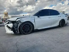 4T1KZ1AK4NU061870 2022 TOYOTA CAMRY