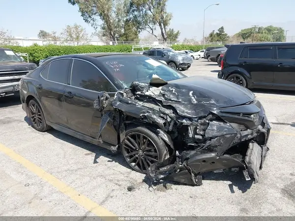 4T1KZ1AK4NU063134 2022 TOYOTA CAMRY - Image 1
