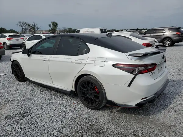 4T1KZ1AK4NU064591 2022 TOYOTA CAMRY - Image 2