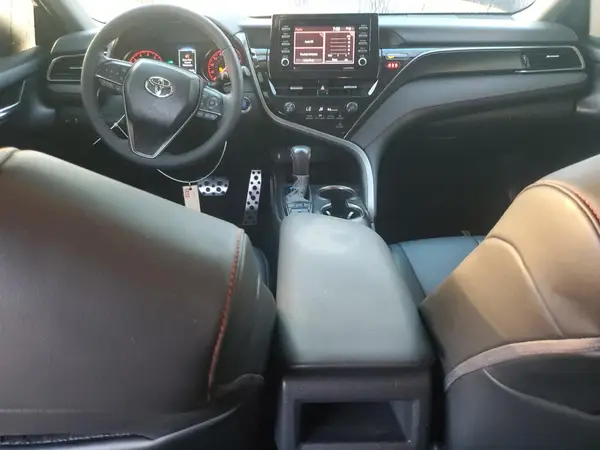 4T1KZ1AK4NU068446 2022 TOYOTA CAMRY - Image 8