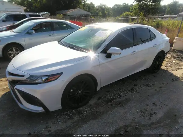 4T1KZ1AK4RU095216 2024 TOYOTA CAMRY - Image 2