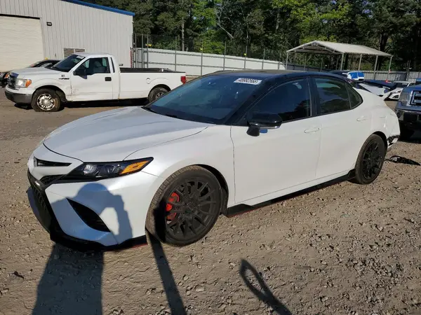 4T1KZ1AK4RU099623 2024 TOYOTA CAMRY - Image 1
