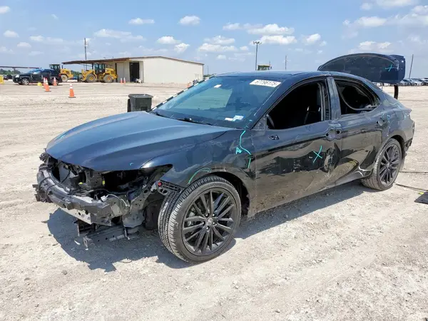 4T1KZ1AK4RU103539 2024 TOYOTA CAMRY - Image 1