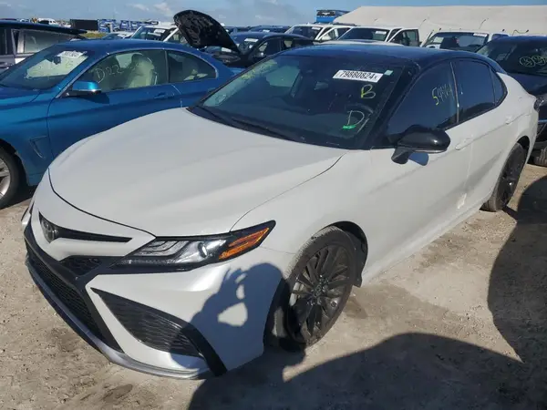 4T1KZ1AK5MU048625 2021 TOYOTA CAMRY - Image 1