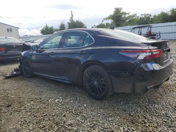 4T1KZ1AK5MU051895 2021 TOYOTA CAMRY - Image 2