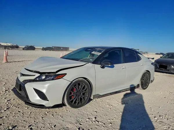 4T1KZ1AK5MU053632 2021 TOYOTA CAMRY - Image 1
