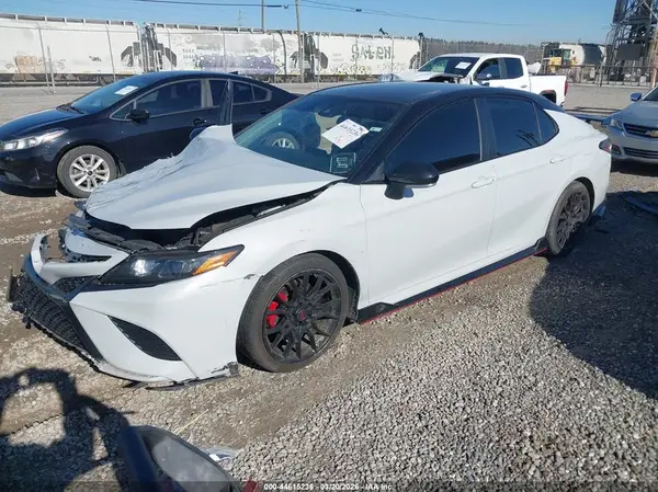 4T1KZ1AK5MU053758 2021 TOYOTA CAMRY - Image 2