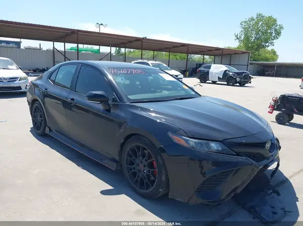 4T1KZ1AK5MU056868 2021 TOYOTA CAMRY - Image 1