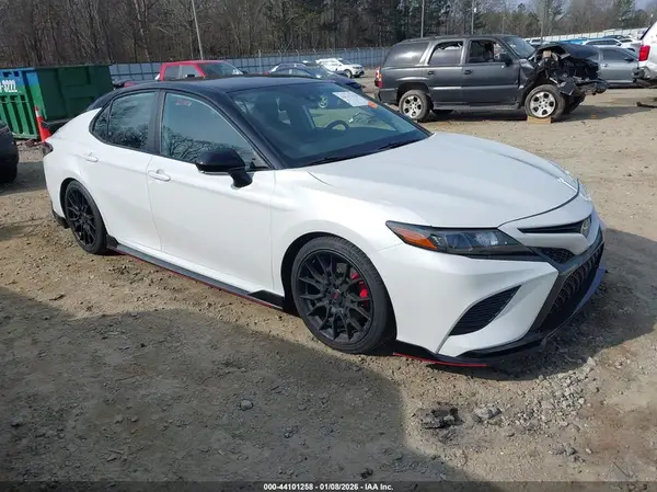 4T1KZ1AK5MU057681 2021 TOYOTA CAMRY - Image 1