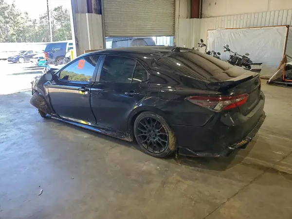 4T1KZ1AK5MU060273 2021 TOYOTA CAMRY - Image 2