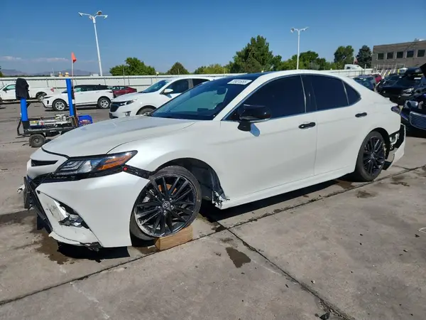 4T1KZ1AK5NU060906 2022 TOYOTA CAMRY - Image 1