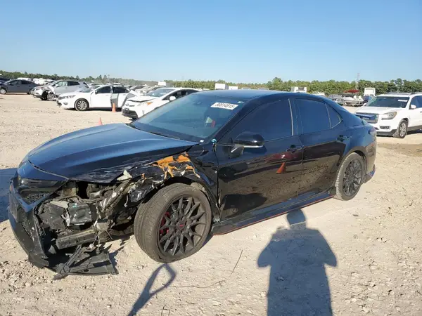 4T1KZ1AK5NU068357 2022 TOYOTA CAMRY - Image 1