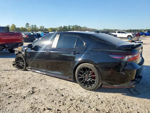 4T1KZ1AK5NU068357 2022 TOYOTA CAMRY - Image 2