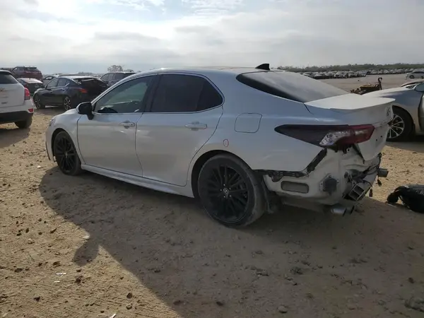 4T1KZ1AK5RU089733 2024 TOYOTA CAMRY - Image 2