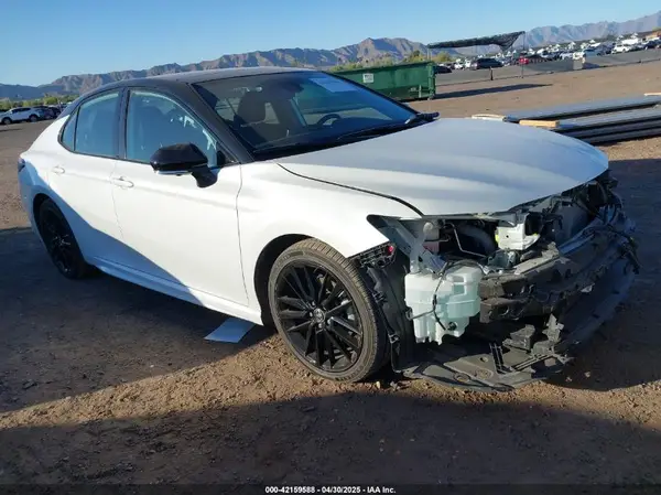 4T1KZ1AK5RU090039 2024 TOYOTA CAMRY - Image 1