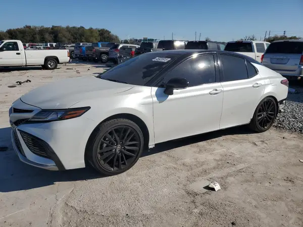 4T1KZ1AK5RU096892 2024 TOYOTA CAMRY - Image 1