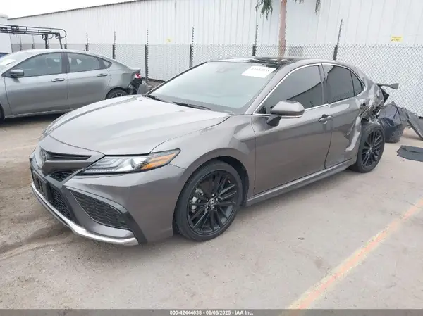 4T1KZ1AK5RU103582 2024 TOYOTA CAMRY - Image 2